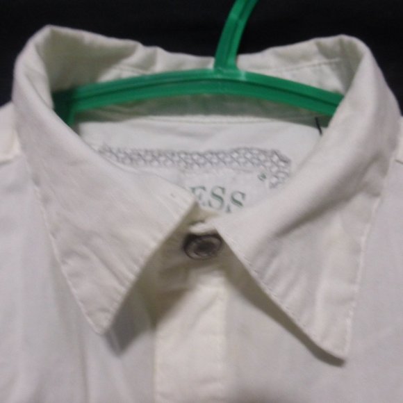 GUESS, full snap button front short sleeve shirt, Live The Moment print on back - Picture 5 of 12